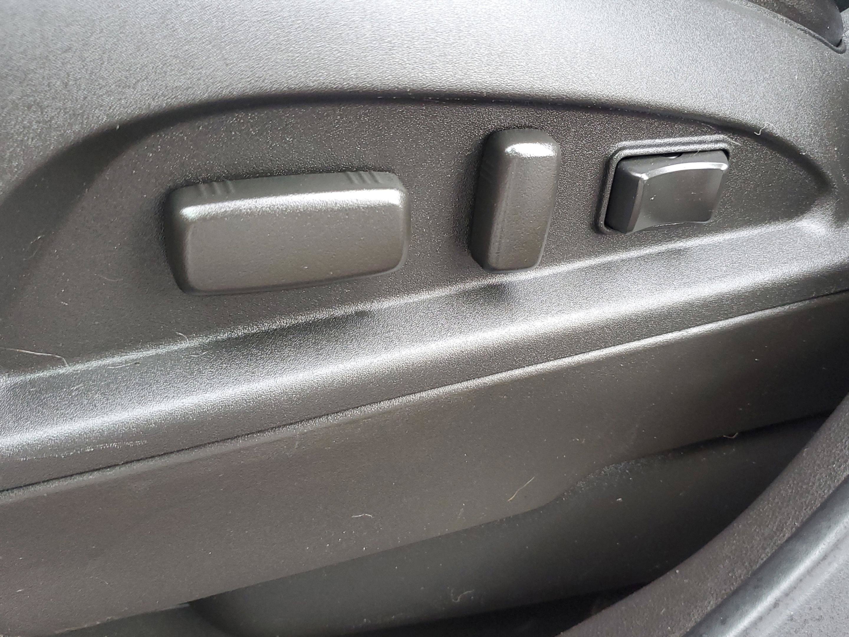 Used 2011 GMC Terrain SLT w/ LPO, Protection Package FWD image 18