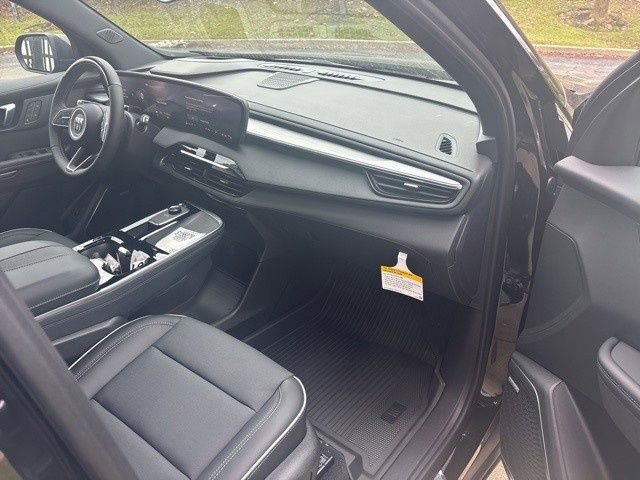 New 2025 Buick Enclave Preferred w/ Super Cruise Package image 10