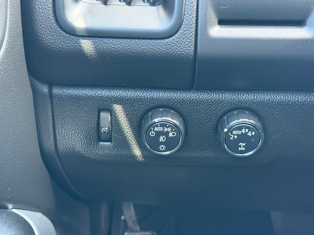 Used 2019 Chevrolet Colorado LT w/ Colorado RST Special Edition AWD/4WD image 19