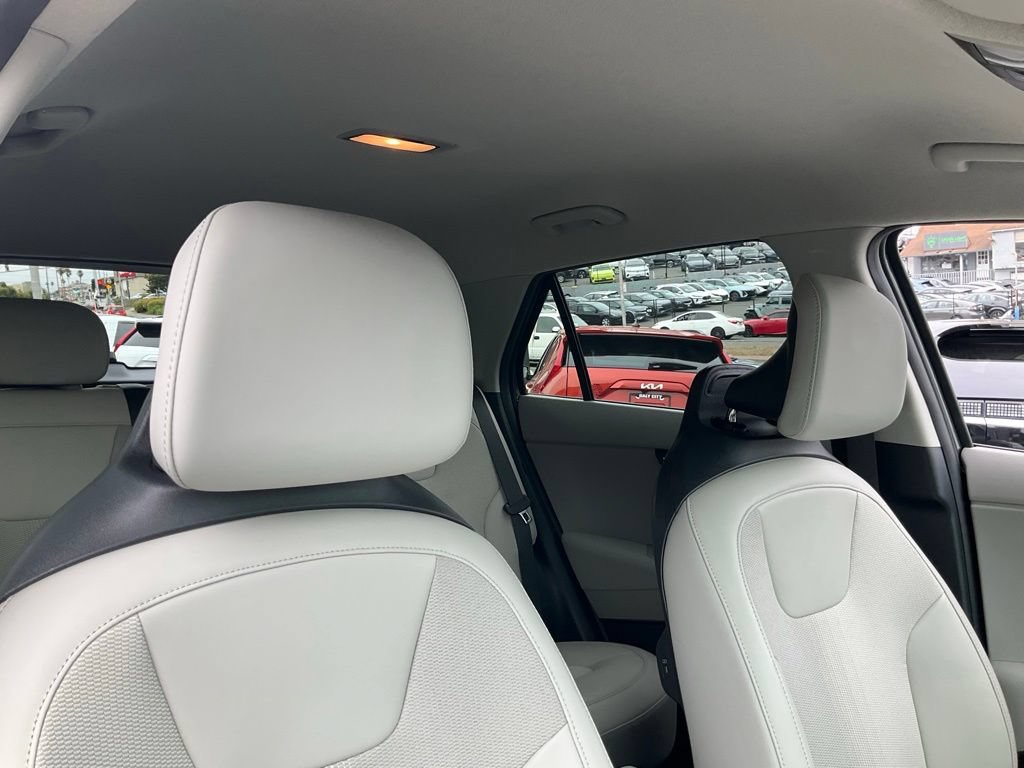 Used 2023 Kia Niro Wind FWD image 58