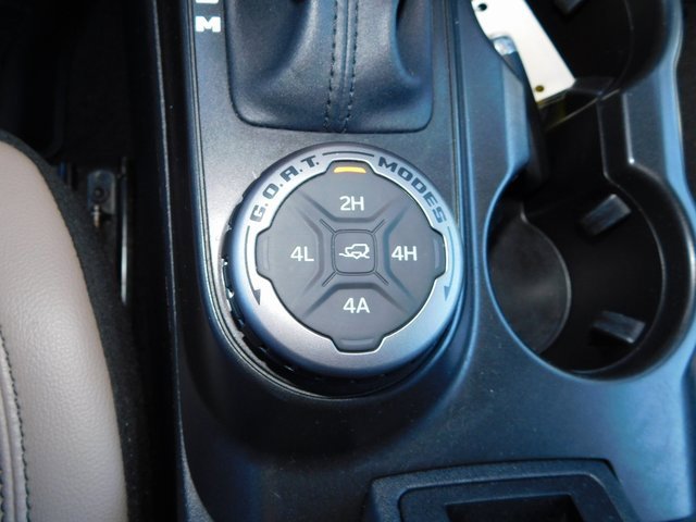 Used 2023 Ford Bronco Wildtrak image 34