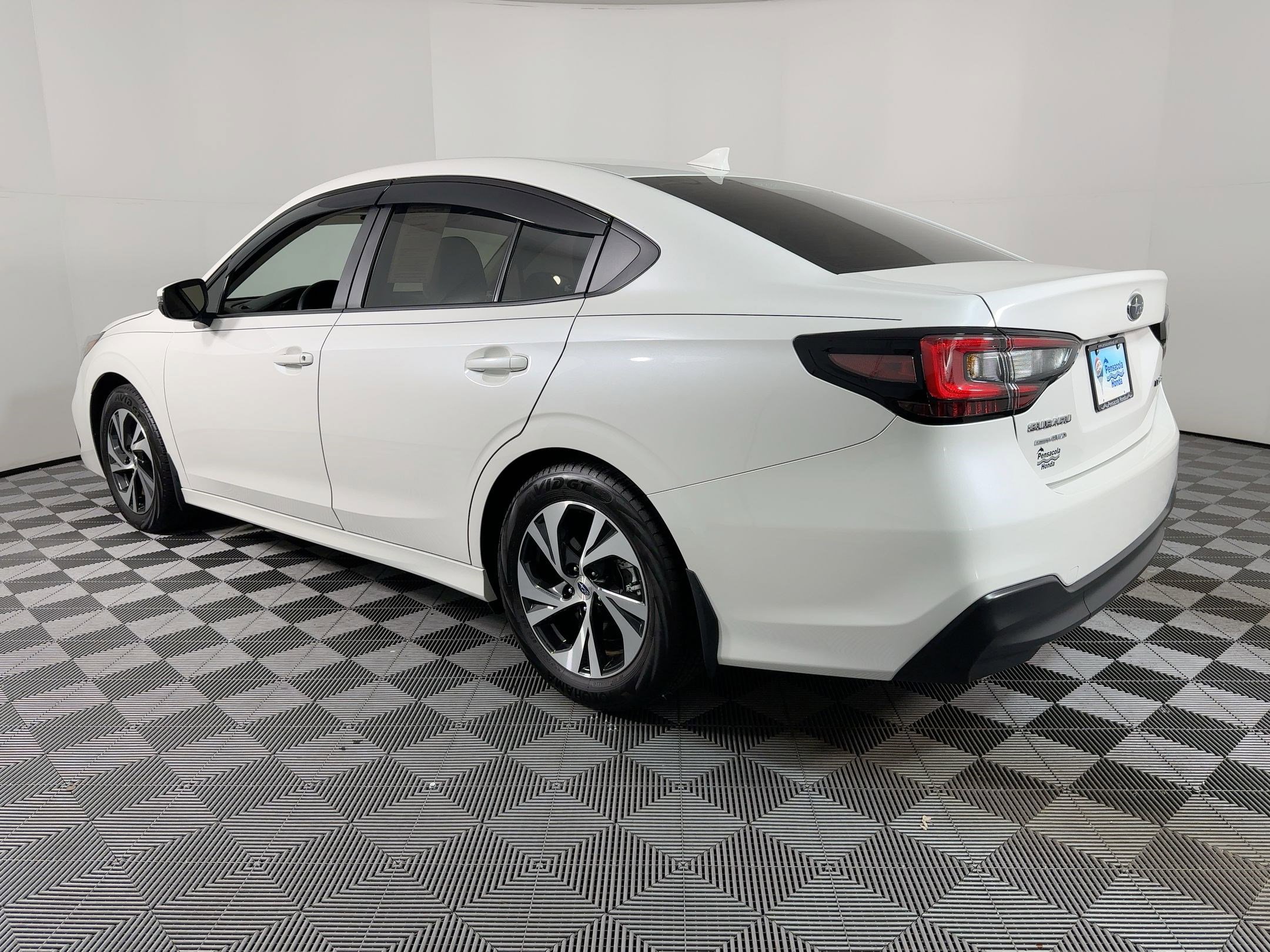 Used 2025 Subaru Legacy Premium image 2