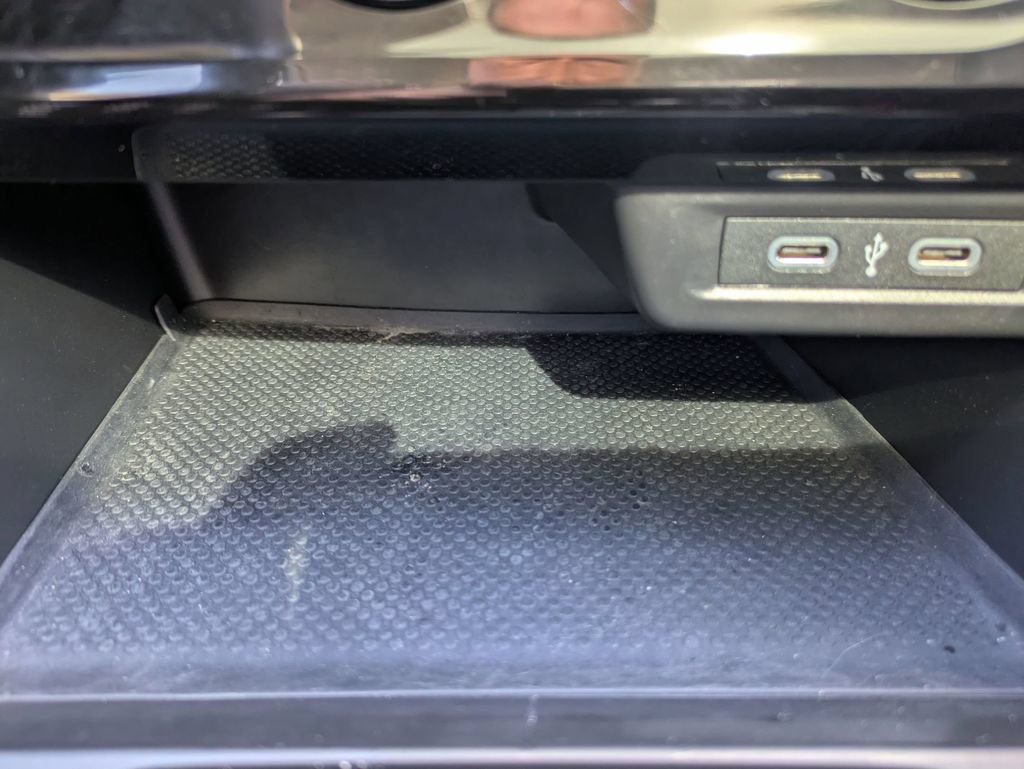 Used 2023 Volkswagen Jetta SE FWD image 25