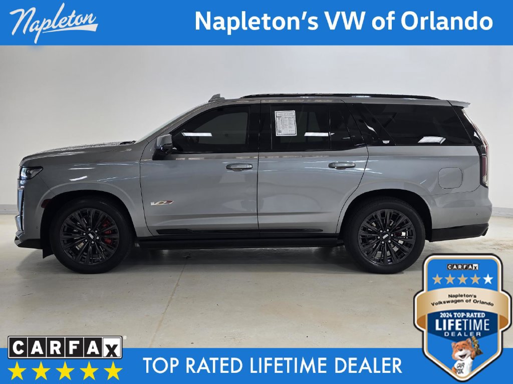 Used 2023 Cadillac Escalade V w/ LPO, ONYX Package AWD/4WD image 4