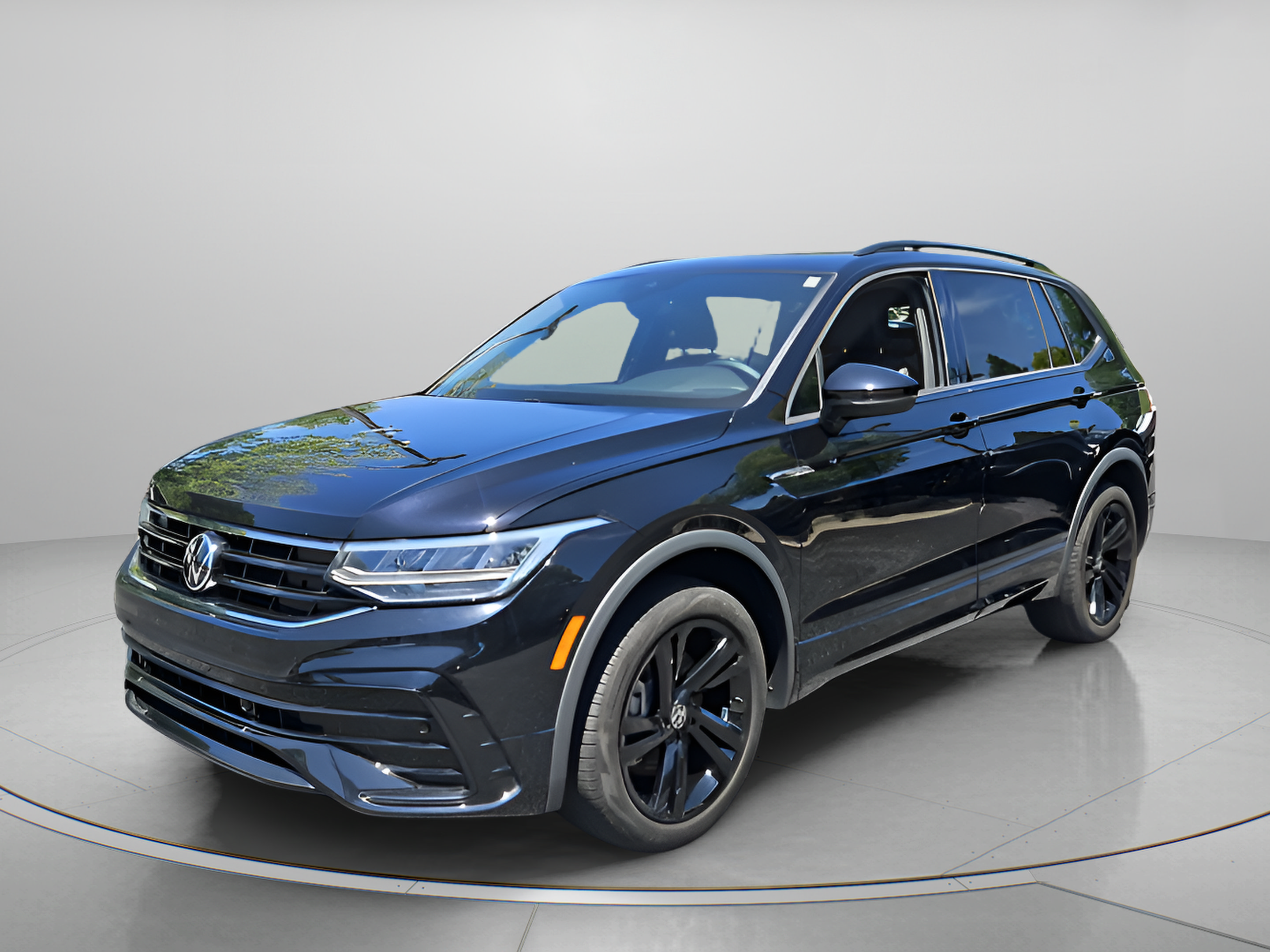 Certified 2023 Volkswagen Tiguan SE R-Line FWD video 1