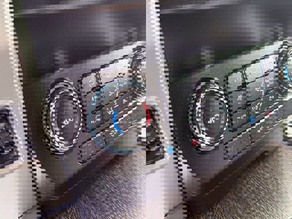 Used 2021 Ford F250 Lariat image 15