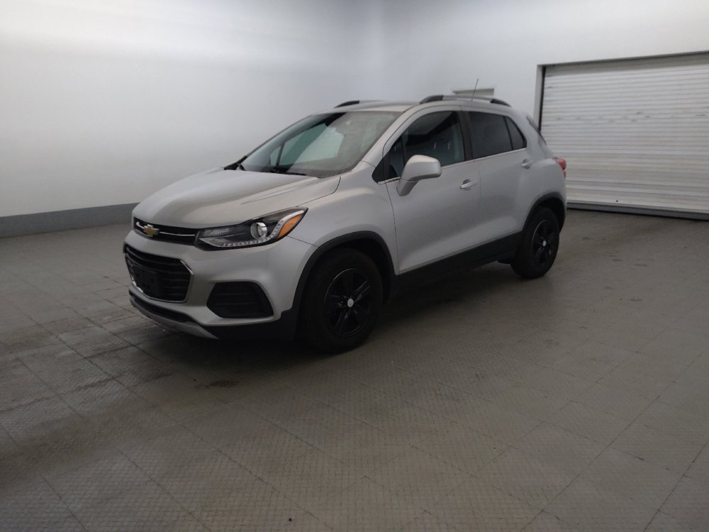 Used 2020 Chevrolet Trax LT FWD image 2