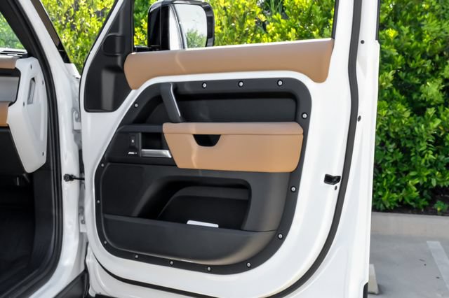 New 2026 Land Rover Defender 110 S AWD/4WD image 49