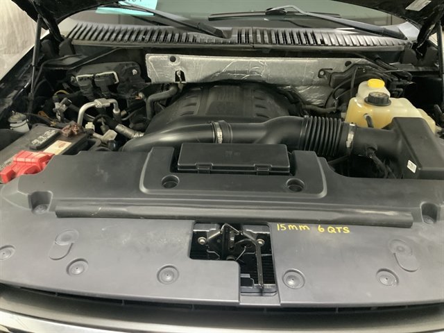Used 2017 Ford Expedition XLT AWD/4WD image 10