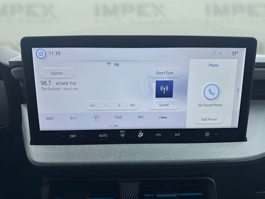 Used 2025 Ford Maverick XLT w/ Equipment Group 302A AWD/4WD image 16