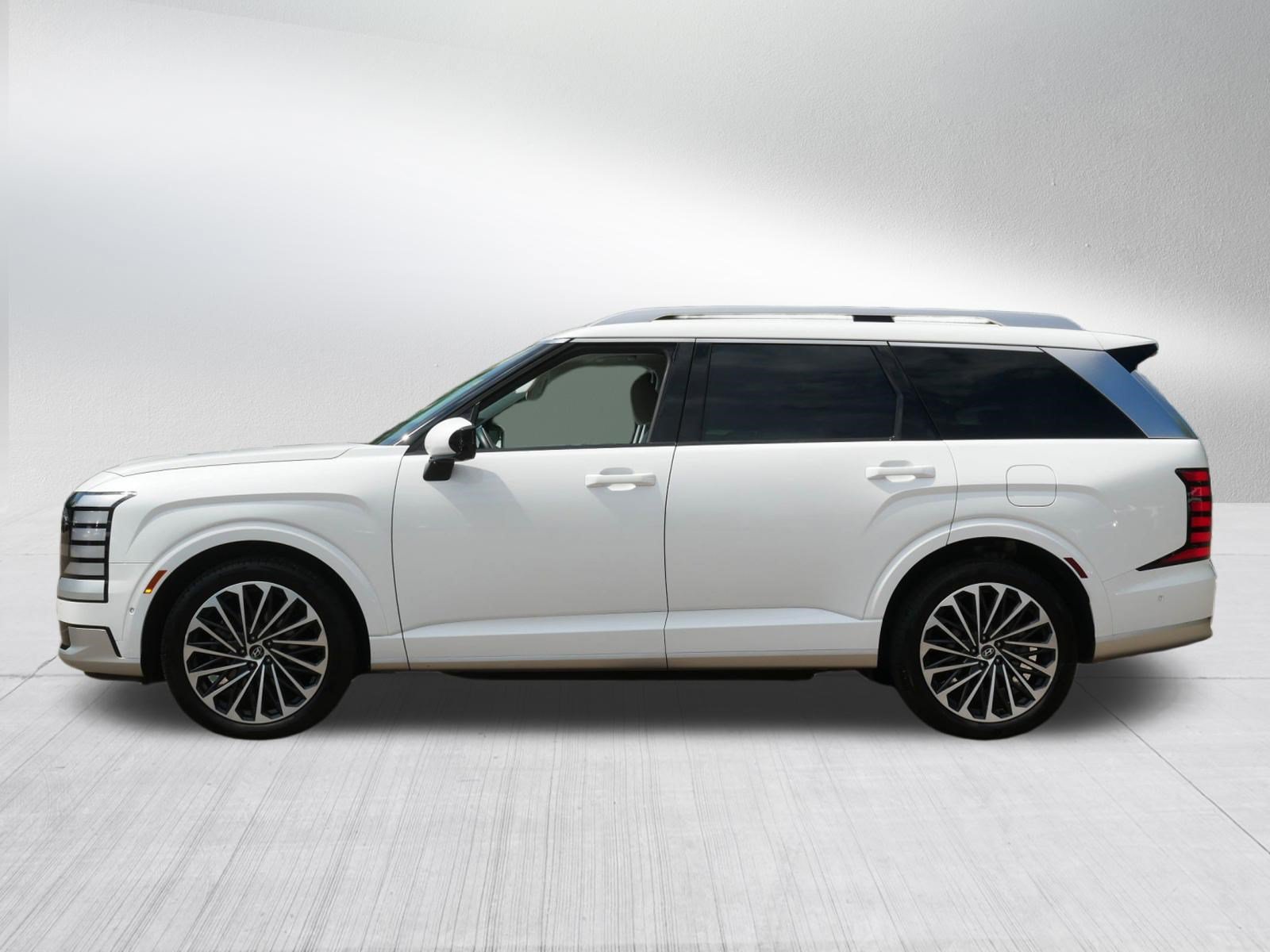 Used 2026 Hyundai Palisade Calligraphy AWD/4WD image 4