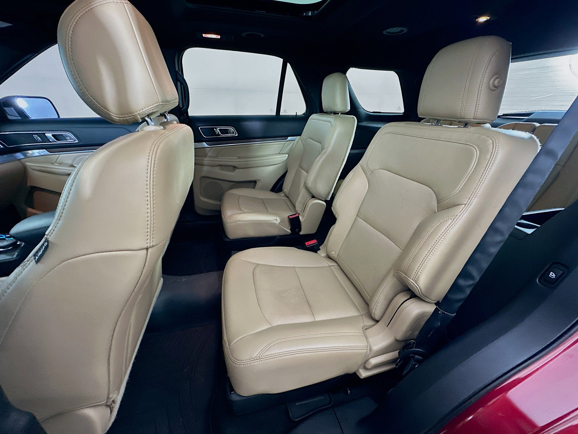 Used 2017 Ford Explorer Limited w/ Equipment Group 301A image 29