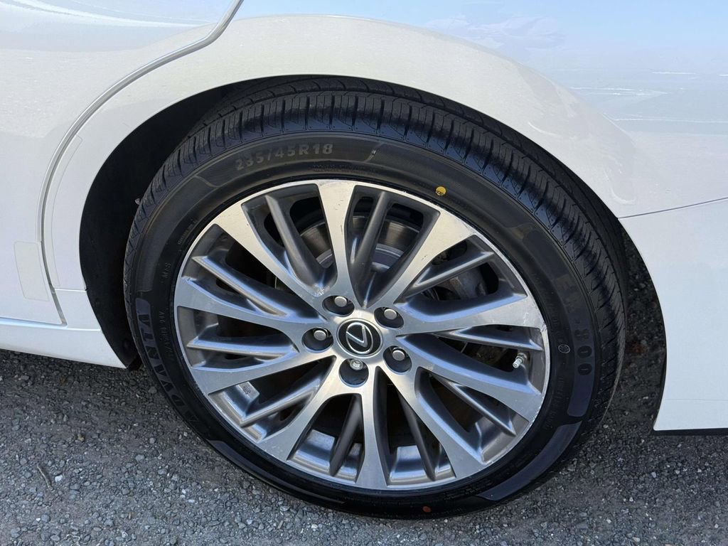 Used 2019 Lexus ES 350 w/ Premium Package image 12