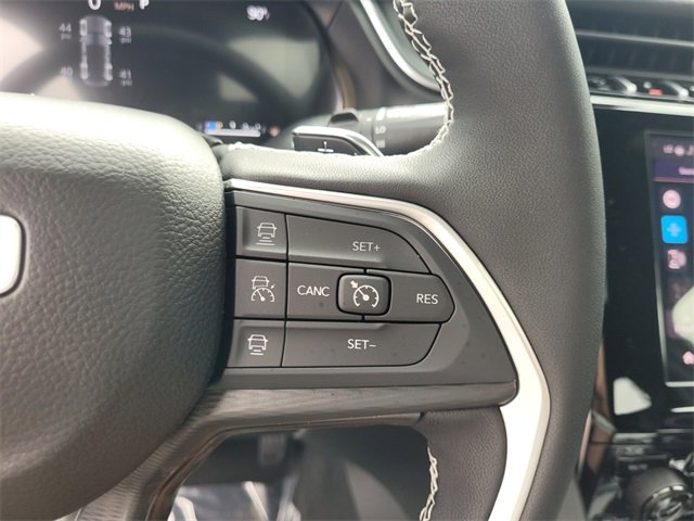 New 2025 Jeep Grand Cherokee Altitude image 31