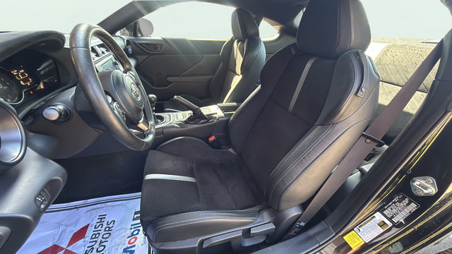 Used 2024 Toyota GR86 Premium RWD image 12