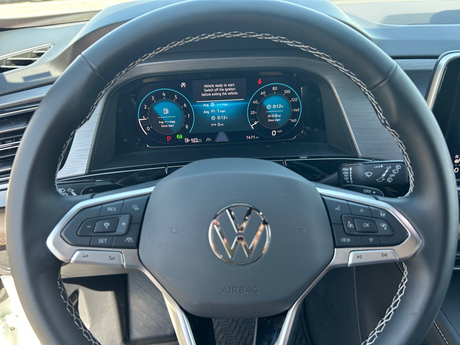 Certified 2025 Volkswagen Atlas Cross Sport SE FWD image 9