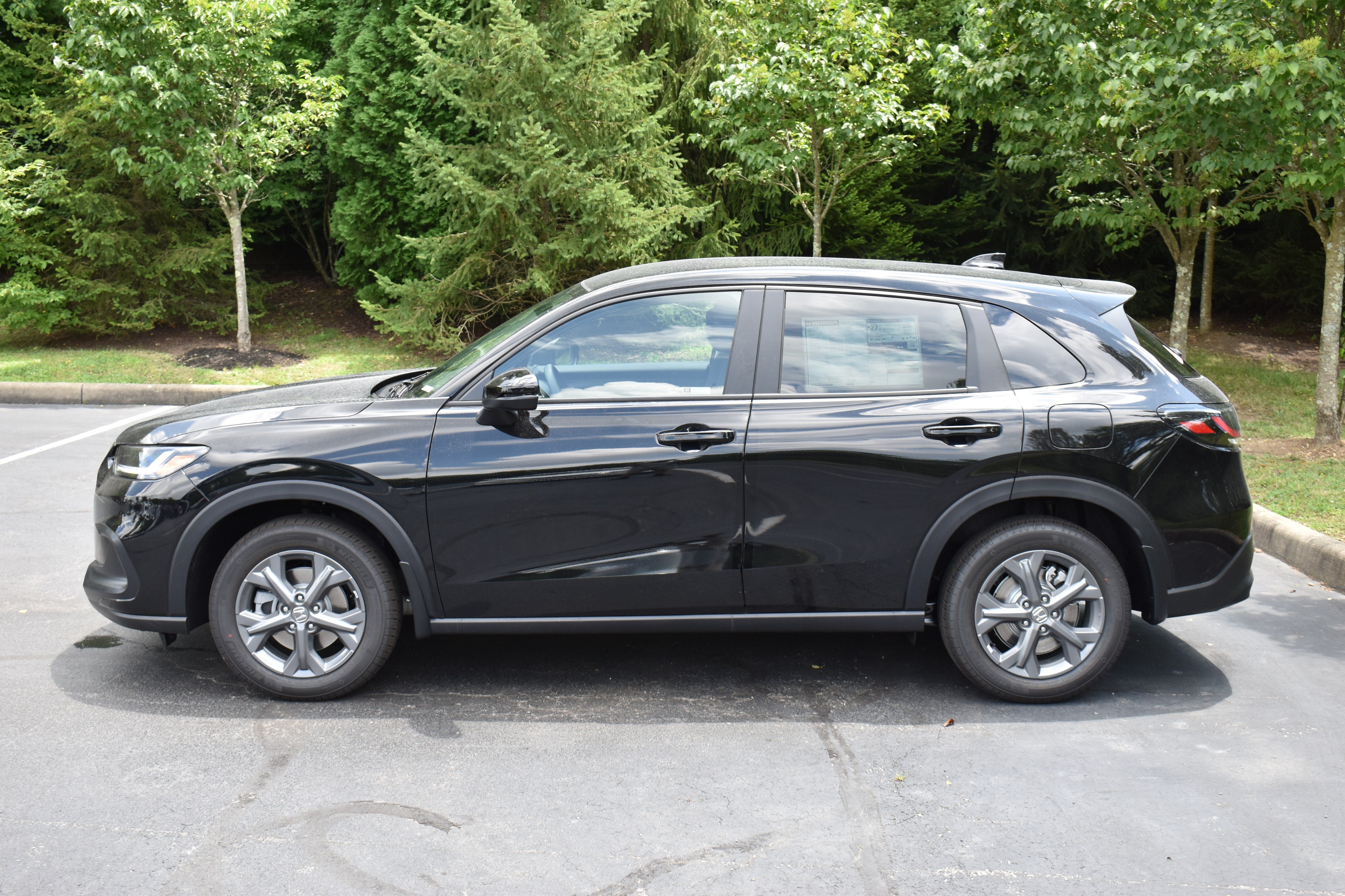 New 2027 Honda HR-V LX image 4