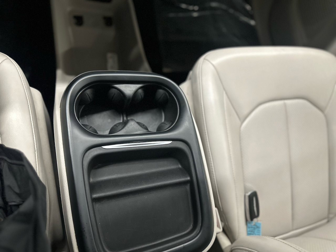 Used 2021 Chrysler Voyager Lxi image 19