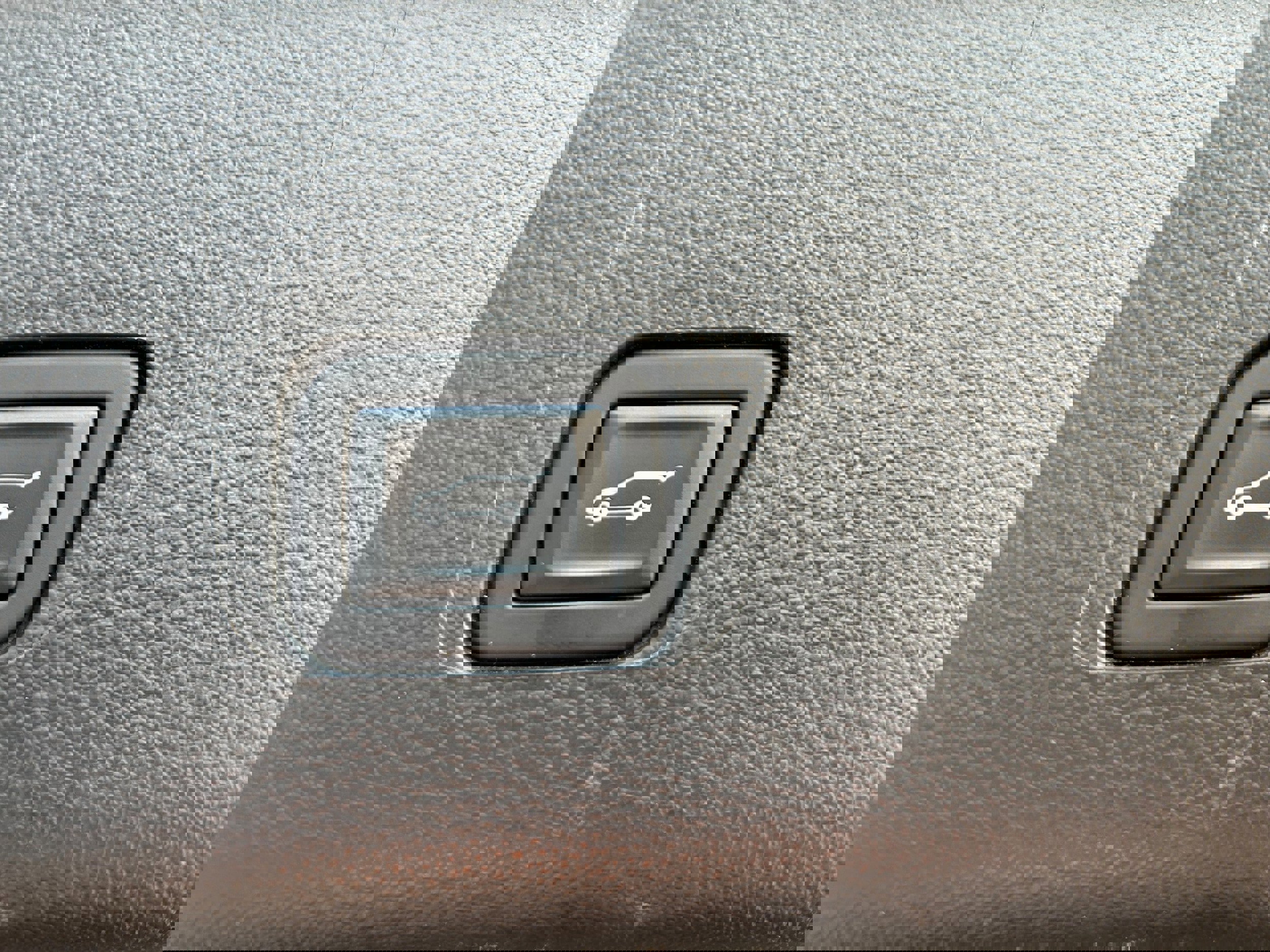 Used 2023 Chevrolet Traverse Premier image 9