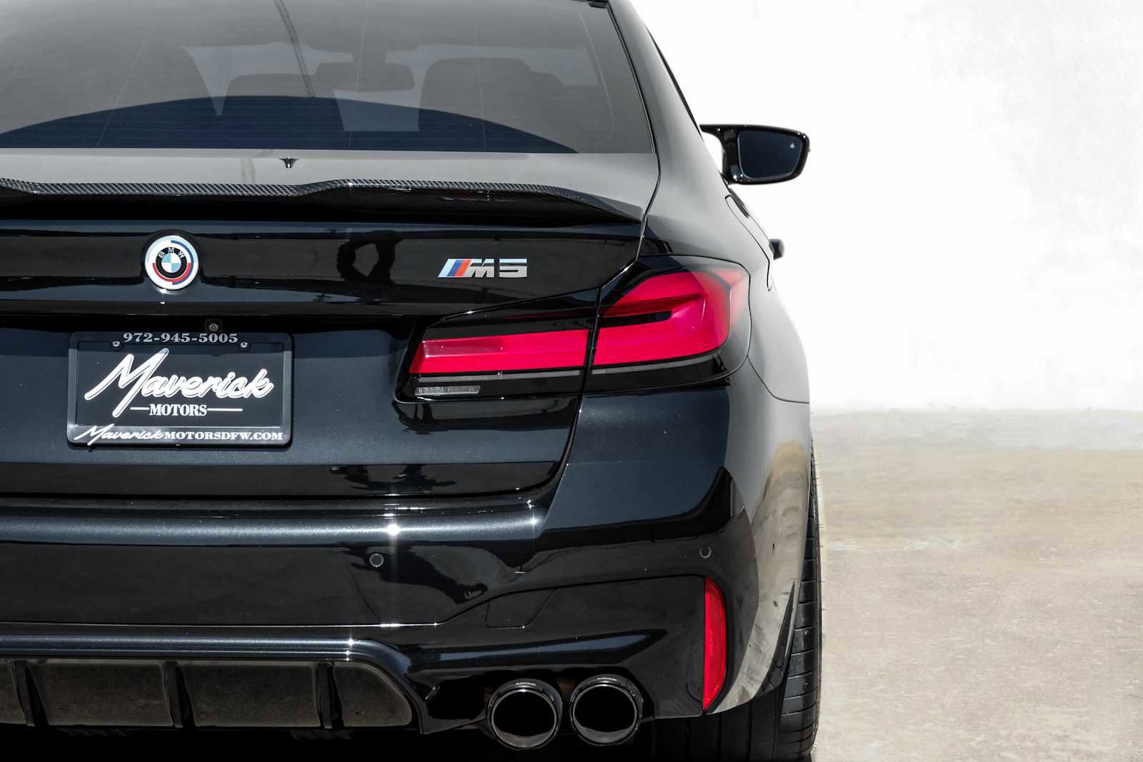 Used 2023 BMW M5 image 45