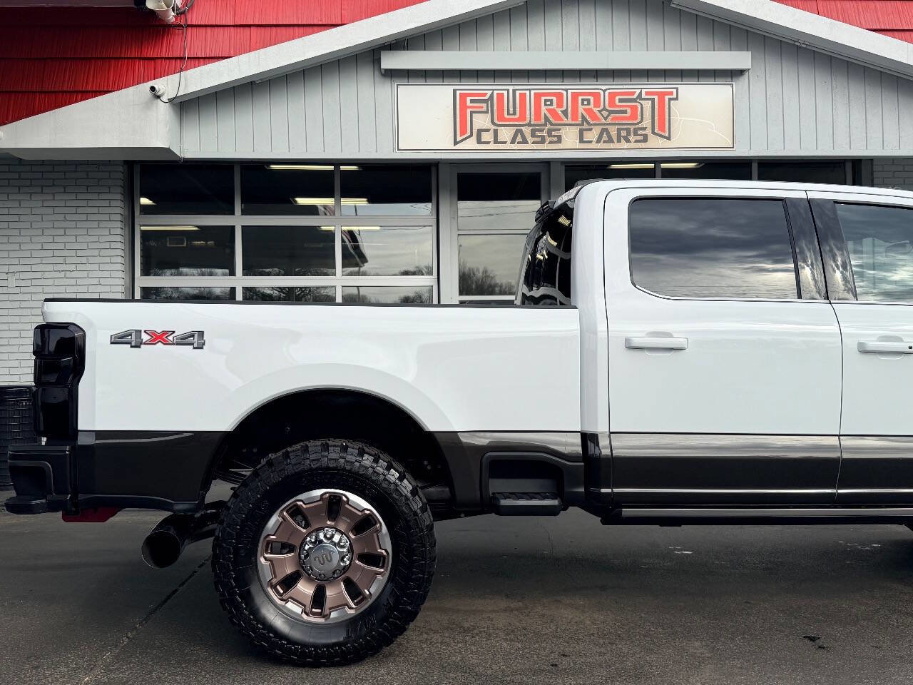 Used 2025 Ford F350 King Ranch image 11