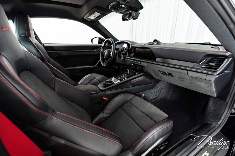 Used 2024 Porsche 911 Carrera GTS image 42