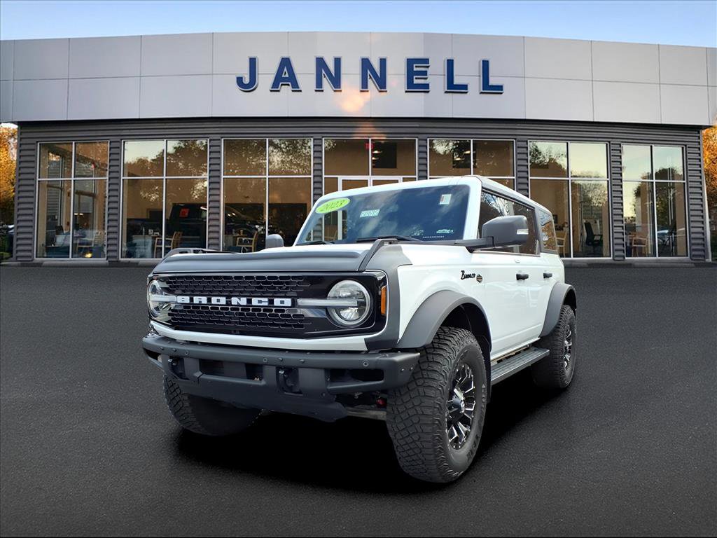 Used 2023 Ford Bronco Wildtrak image 1