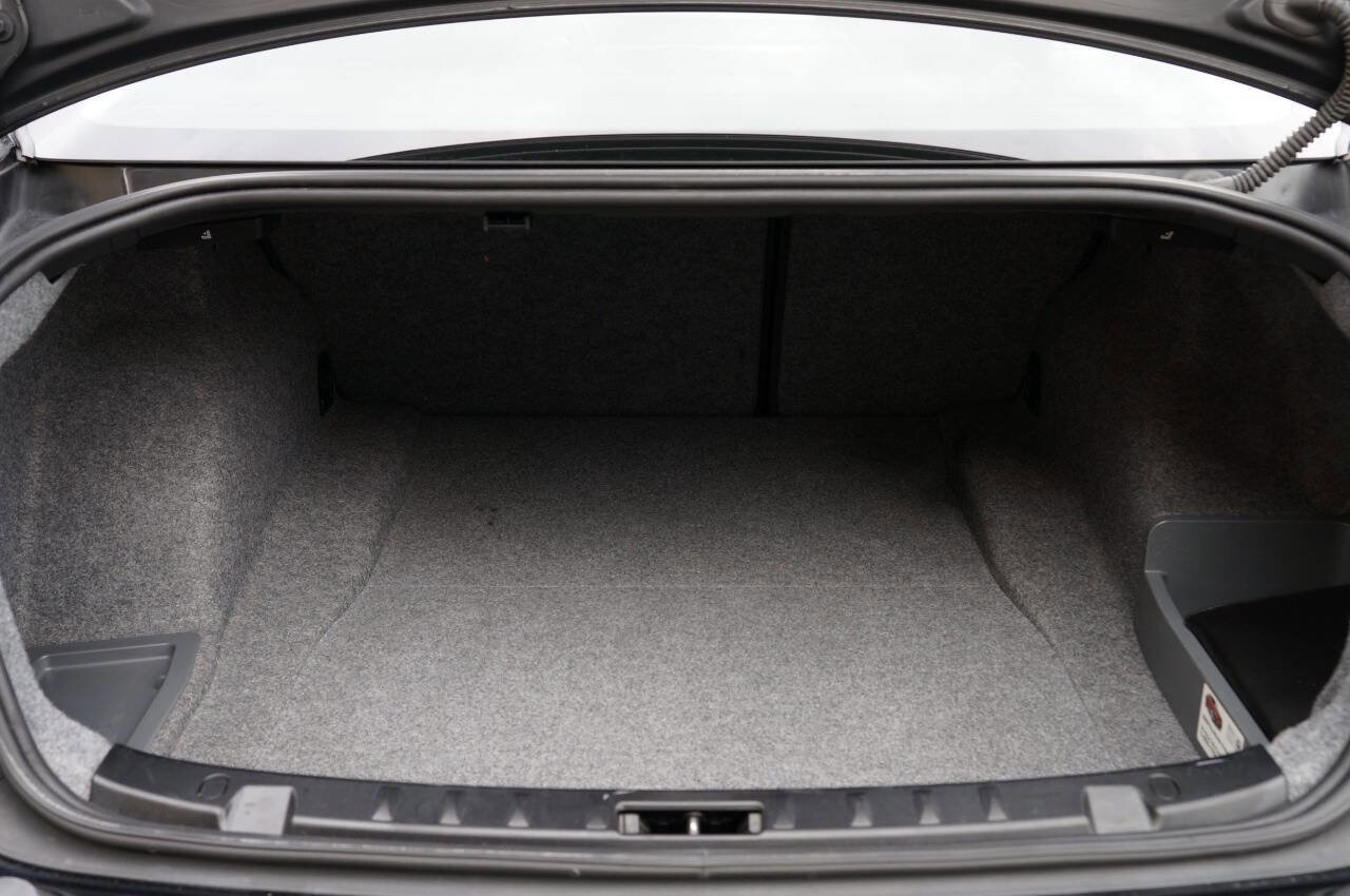 Used 2011 BMW 335i Coupe image 25