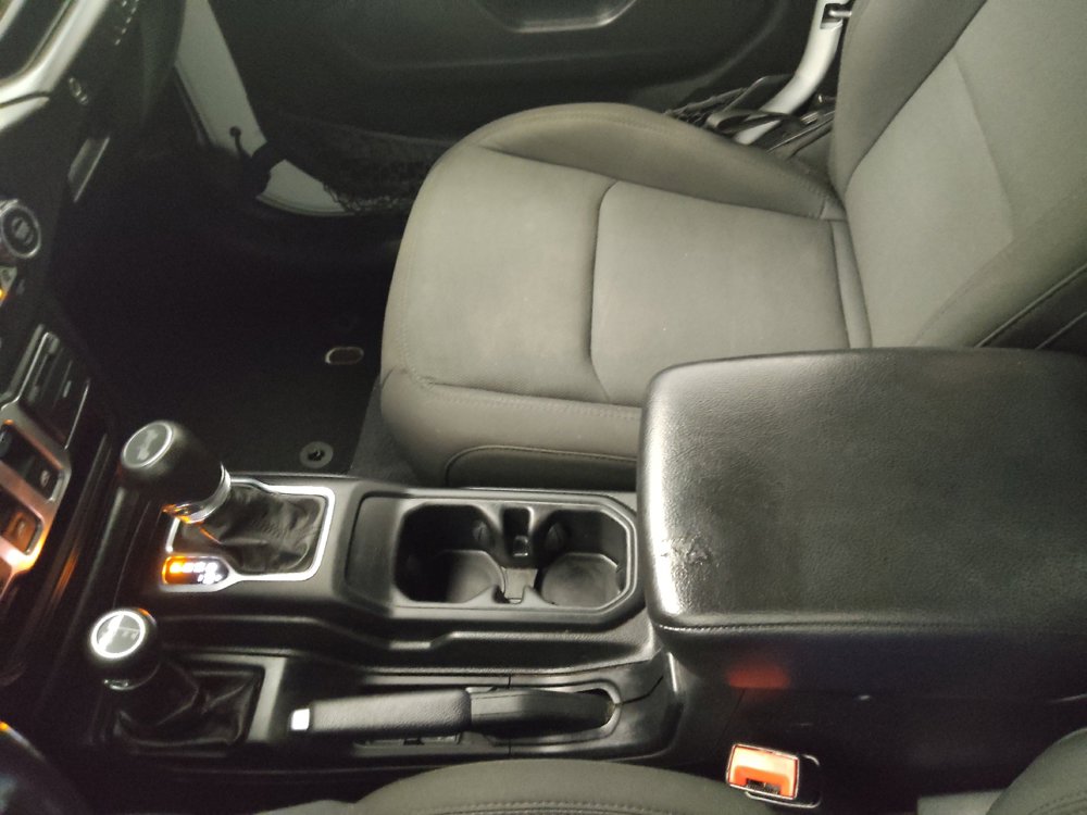 Used 2020 Jeep Wrangler Sport AWD/4WD image 26