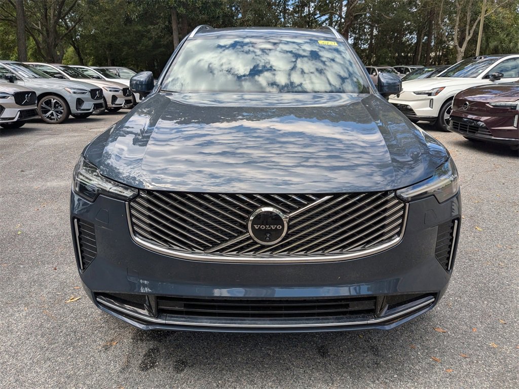 New 2026 Volvo XC90 B6 Plus w/ Protection Package Premier image 9
