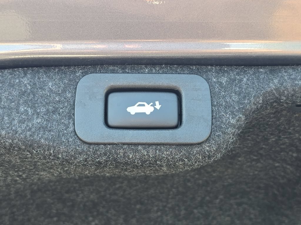 Used 2018 Lexus ES 350 w/ Luxury Package w/Wood Trim FWD image 14