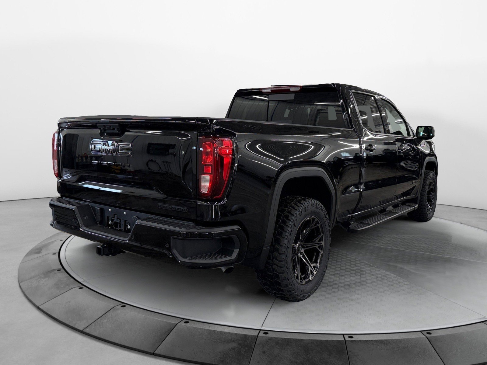 New 2026 GMC Sierra 1500 Elevation w/ Elevation Premium Package AWD/4WD image 5