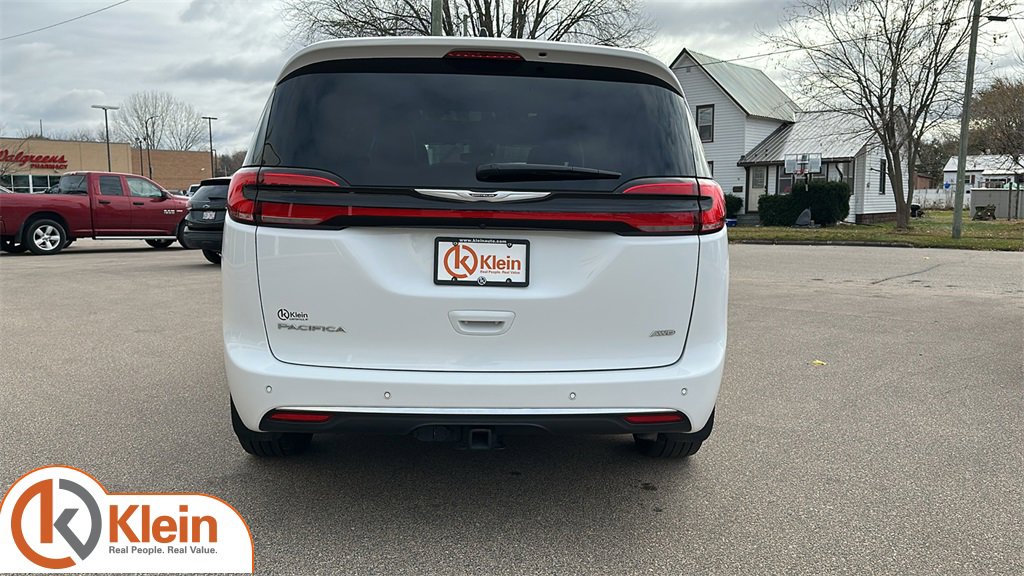 Used 2024 Chrysler Pacifica Pinnacle w/ Trailer Tow Group image 7