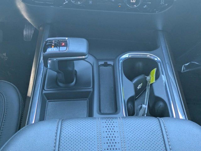 Used 2025 Chevrolet Silverado 1500 High Country w/ Midnight Edition AWD/4WD image 19