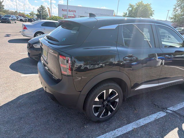 Certified 2025 Nissan Kicks SV AWD/4WD image 11