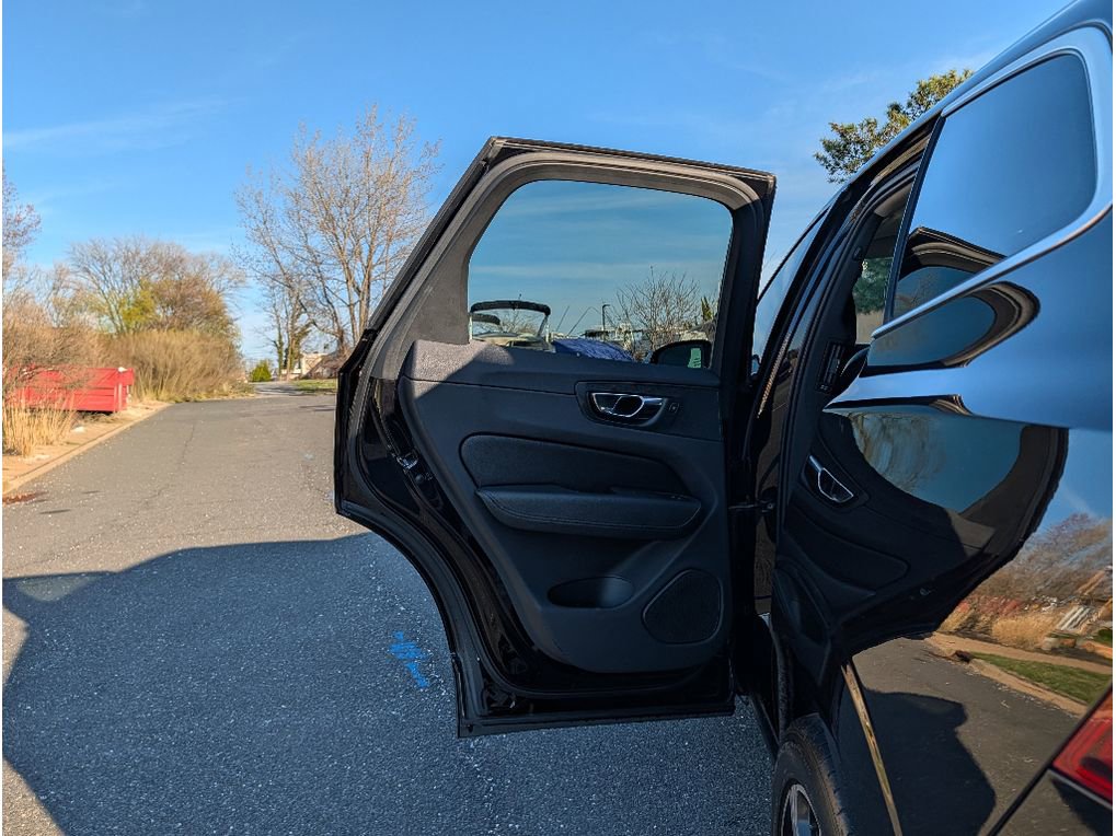 Used 2018 Volvo XC60 T5 Inscription w/ Convenience Package image 10