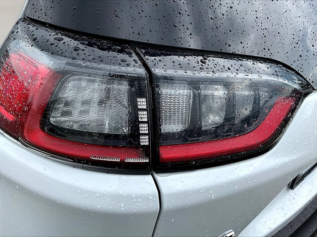 Used 2019 Jeep Cherokee Limited AWD/4WD image 27