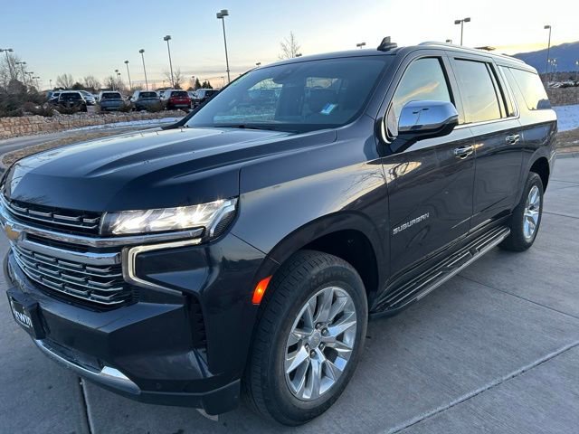 Used 2023 Chevrolet Suburban Premier image 3