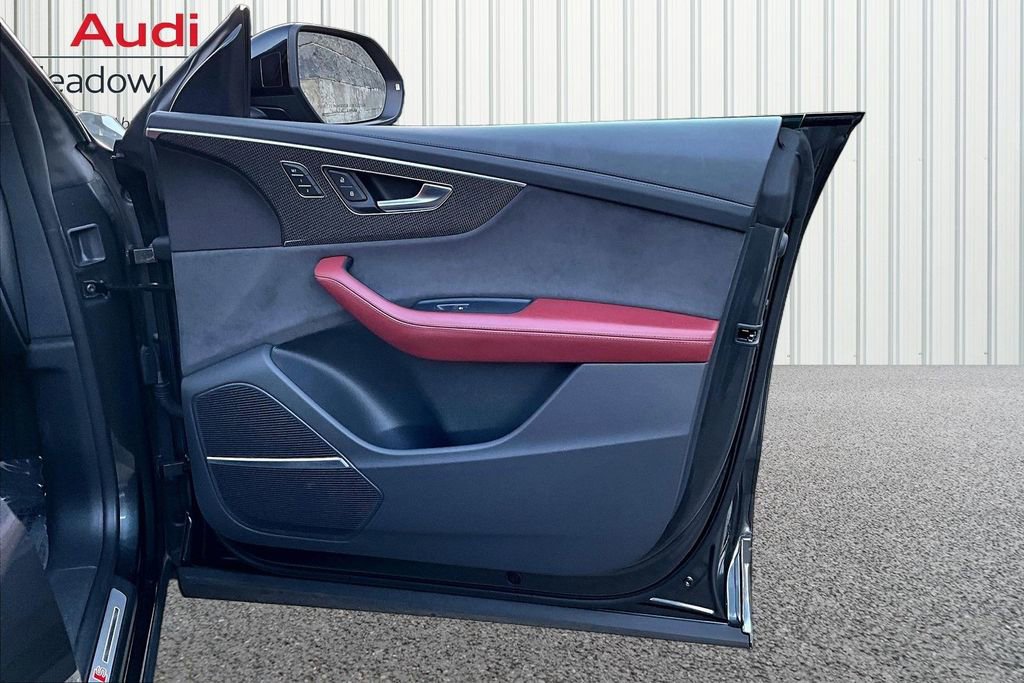 Used 2023 Audi SQ8 Premium Plus w/ SQ8 Luxury Package image 28