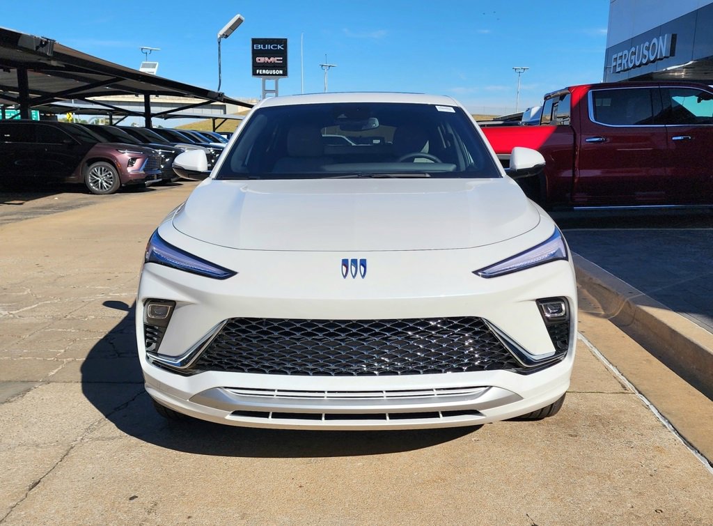 New 2026 Buick Envista Avenir image 9