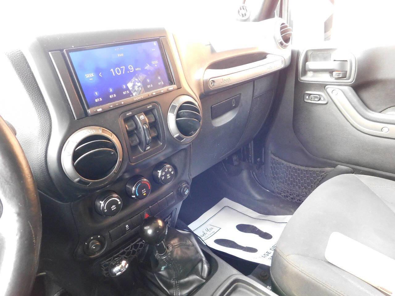 Used 2013 Jeep Wrangler Unlimited Sport image 37