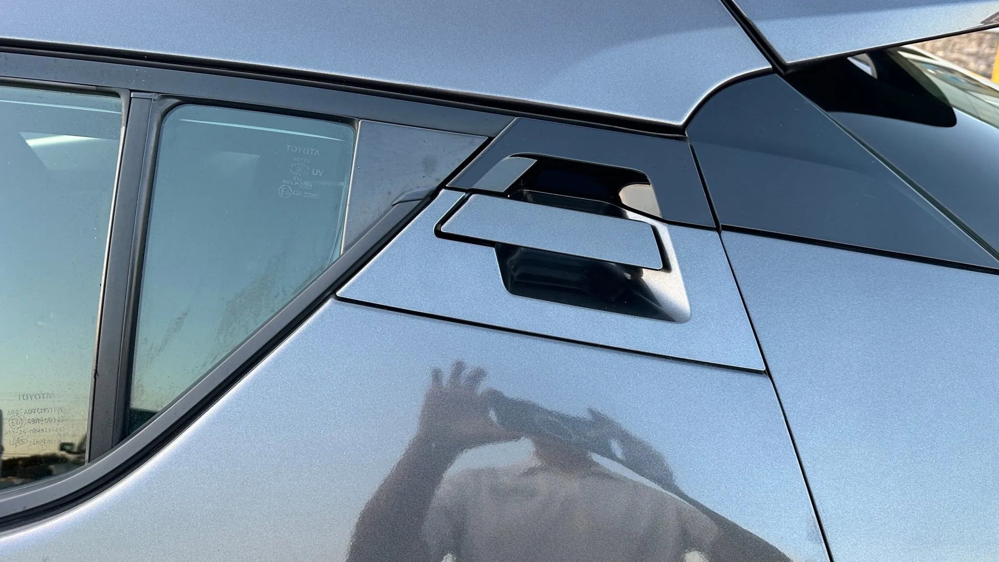 Used 2019 Toyota C-HR XLE image 12