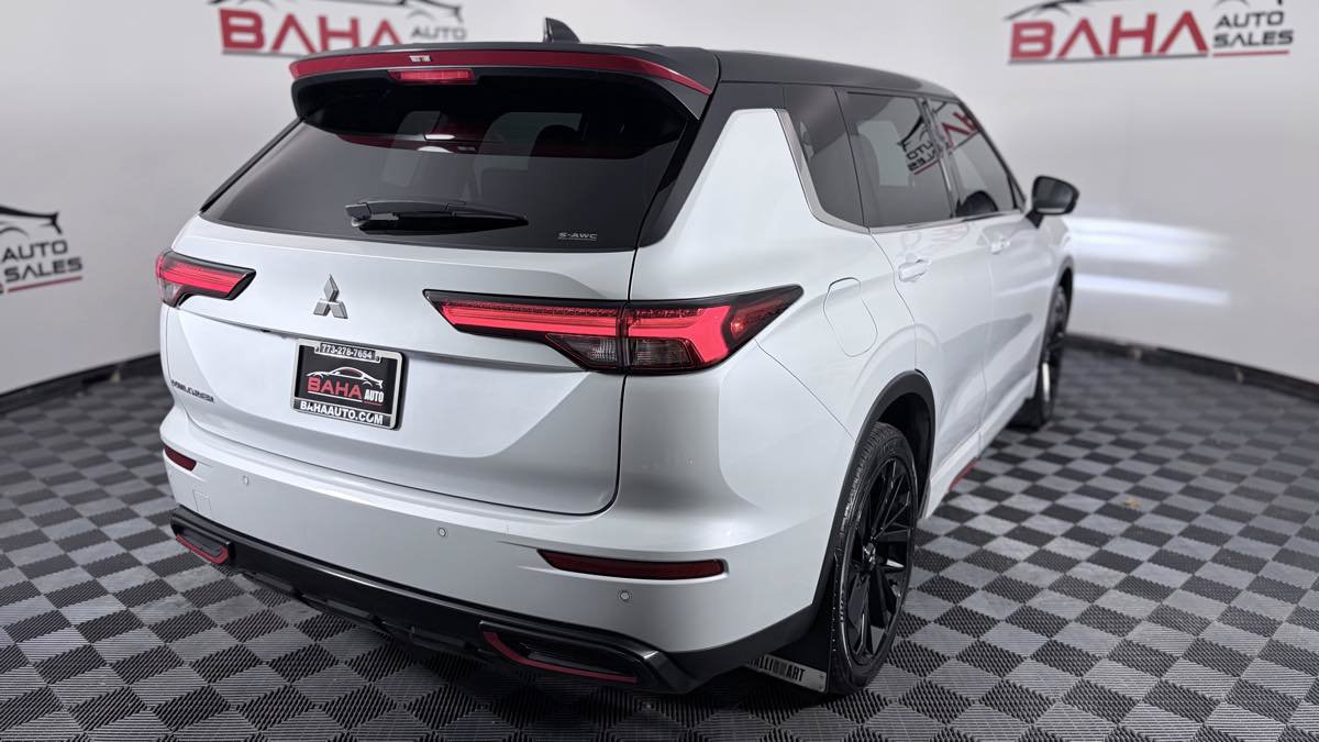 Used 2023 Mitsubishi Outlander ES AWD/4WD image 6