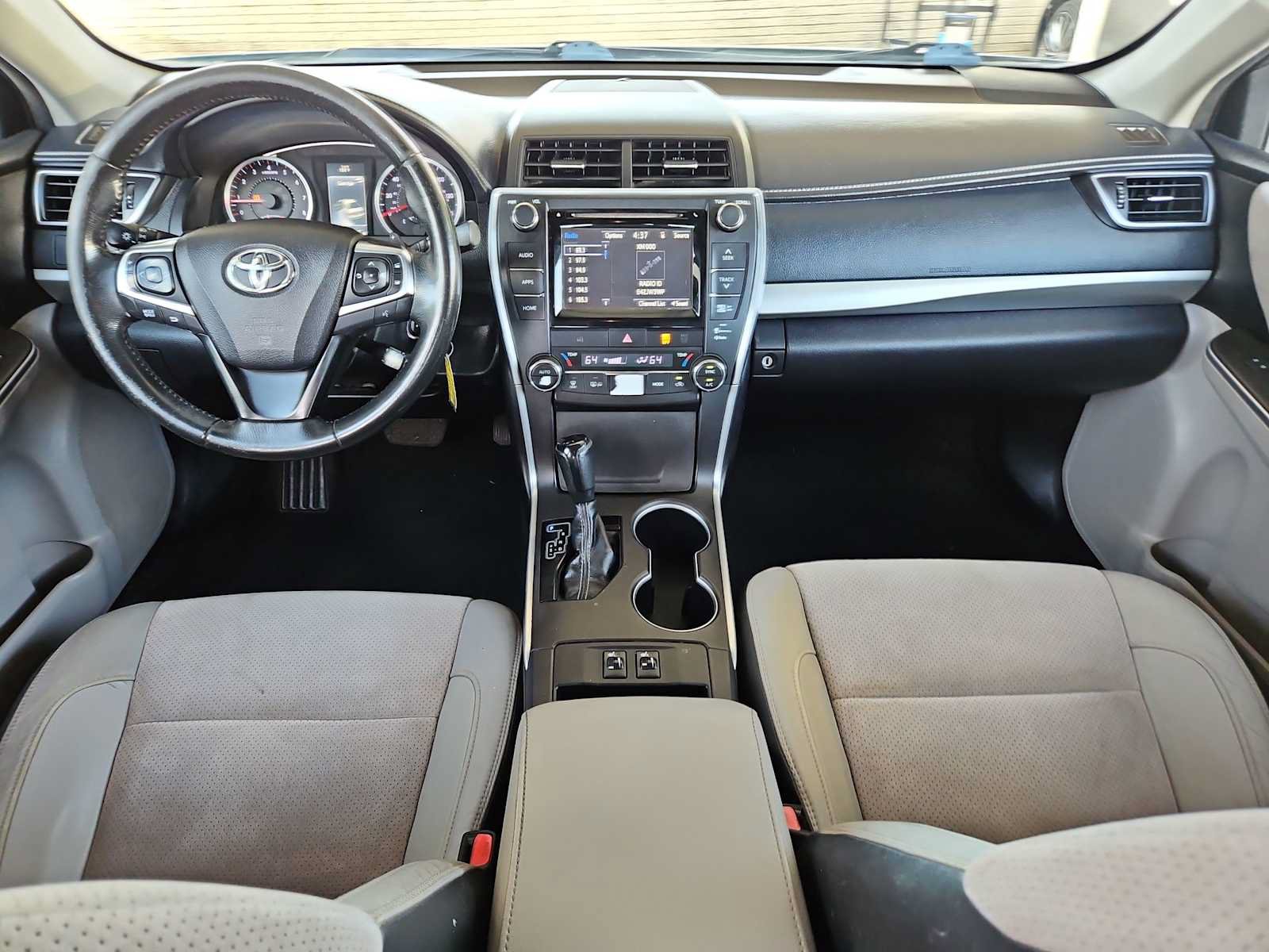 Used 2015 Toyota Camry XSE FWD image 13