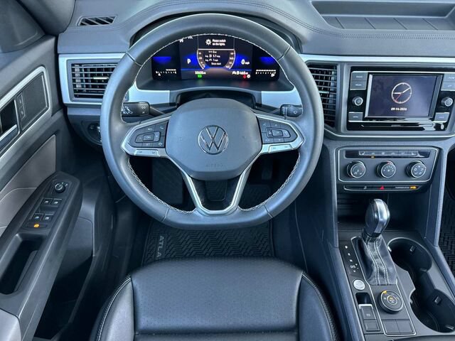 Used 2022 Volkswagen Atlas Cross Sport SE AWD/4WD image 16