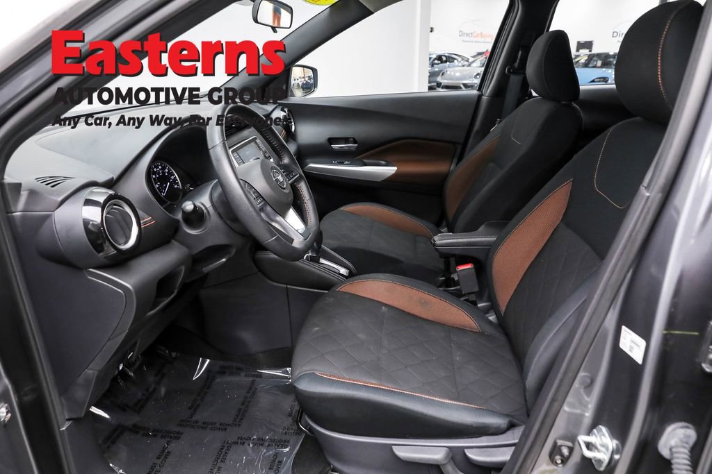 Used 2020 Nissan Kicks SR image 14