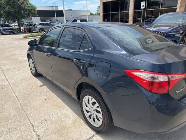 Used 2019 Toyota Corolla LE w/ Carpet Mat Package (TMS) FWD image 9
