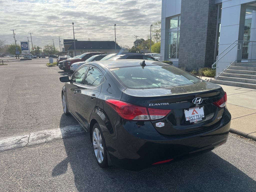 Used 2013 Hyundai Elantra Limited w/ Technology Pkg image 6