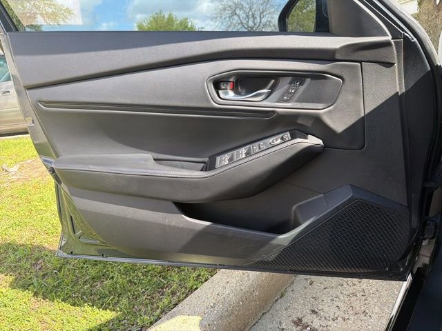 Used 2023 Honda Accord Touring image 14