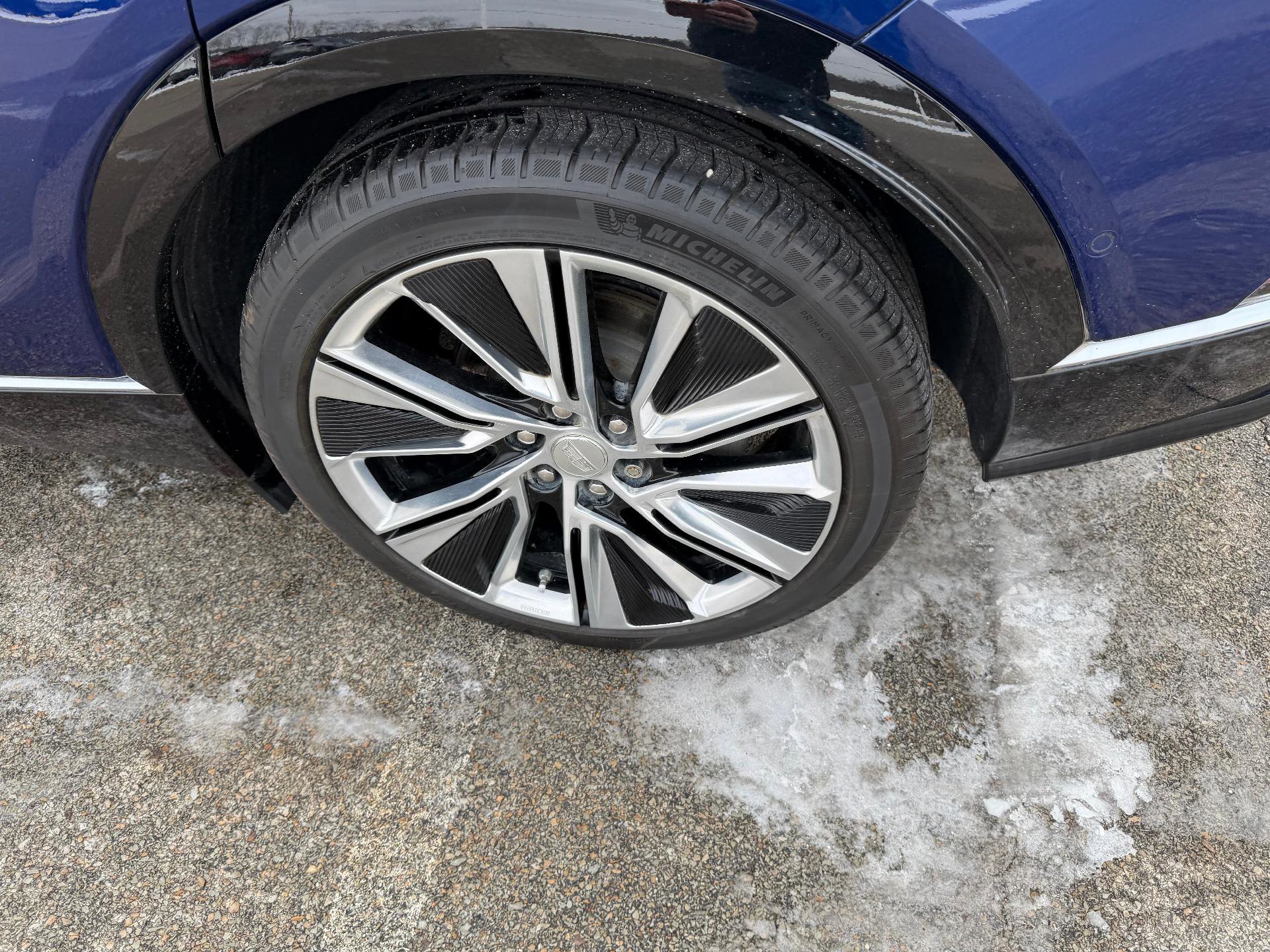 Used 2024 Cadillac Lyriq Luxury w/ LPO, Floor Liner Package image 11